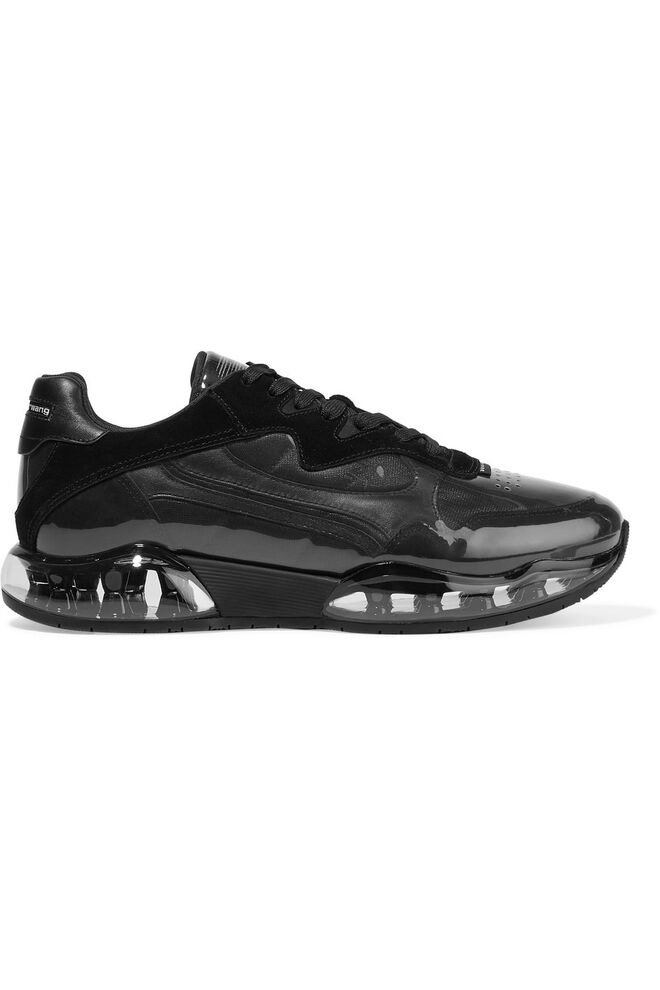 Ténis, €565, Alexander Wang, em www.net-a-porter.com