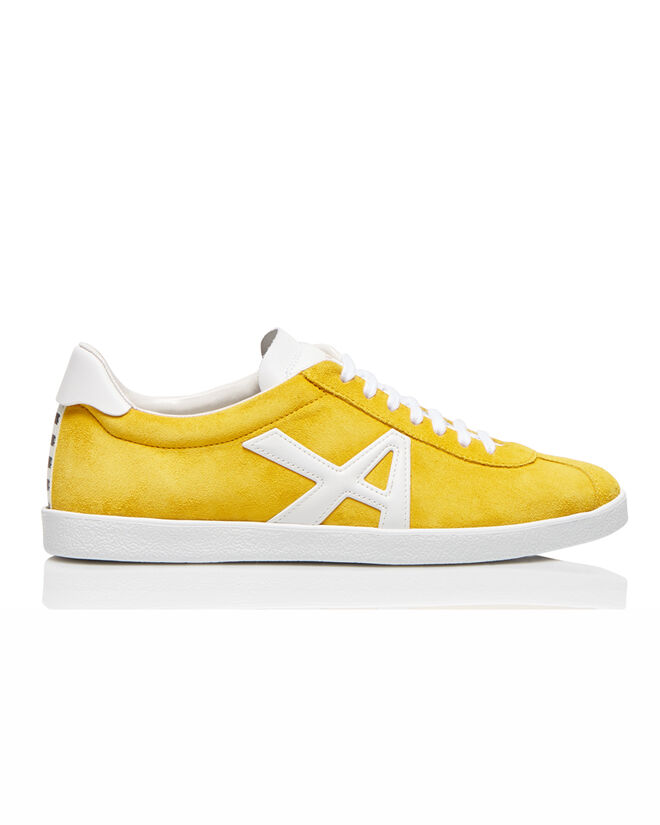 The A, €393, Aquazzura, em www.aquazzura.com