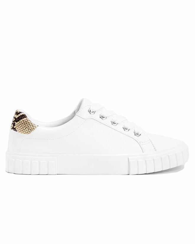 Sapatilhas, €19,99, Bershka