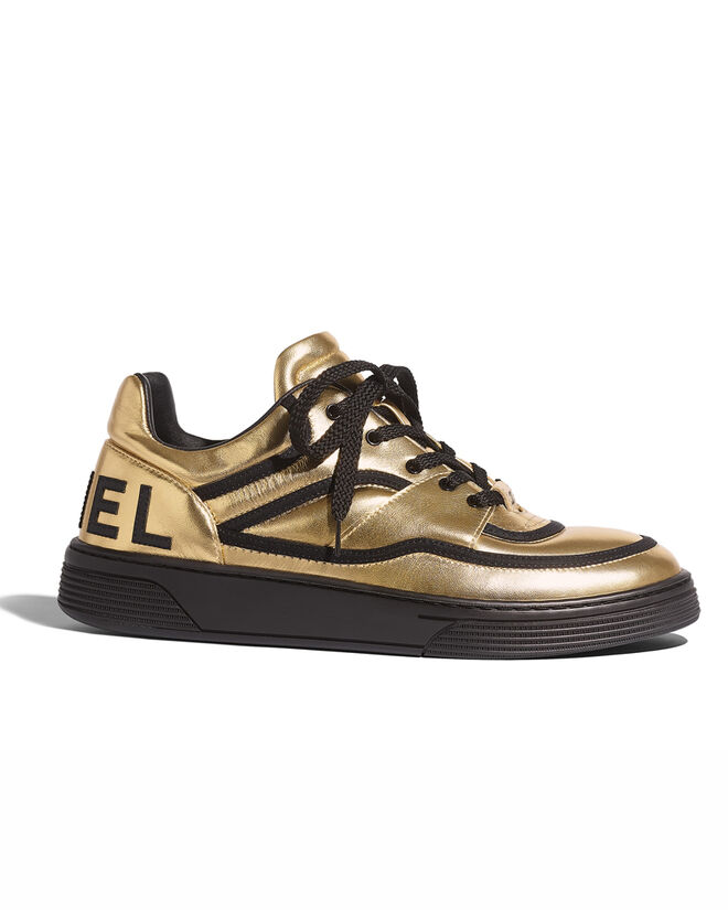 Ténis, €790, Chanel