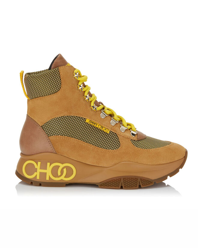 Inca/F, €795, Jimmy Choo, em www.jimmychoo.com