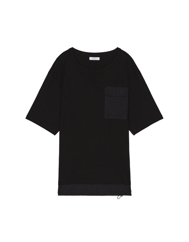 T-shirt, €15,99, Bershka