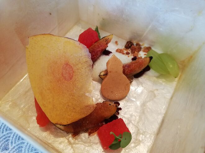 Frutas da estação em diferentes texturas