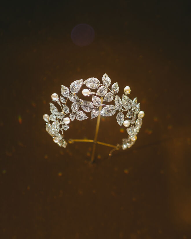 Tiara da exposição Chaumet in Majesty, Jewels of Sovereigns since 1780, no Mónaco.