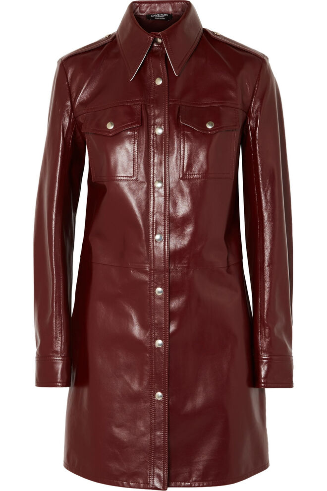 Sobretudo, €810, Calvin Klein 205W39NYC, em www.net-a-porter.com