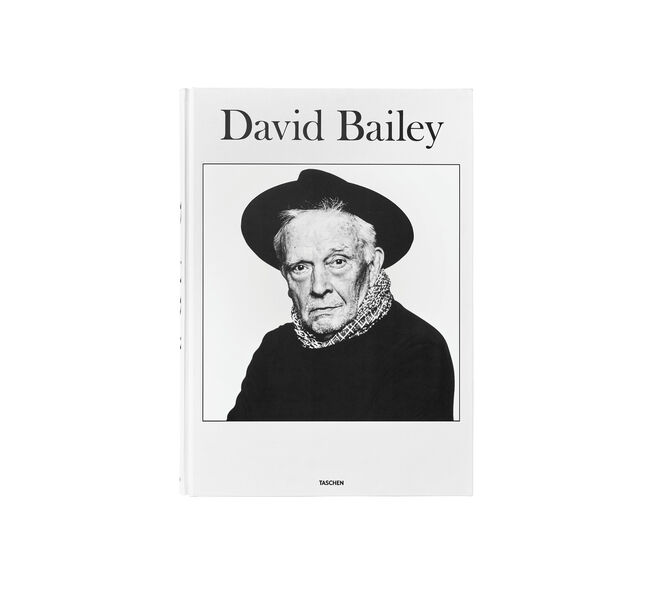 Uma das capas do livro David Bailey, Taschen.  