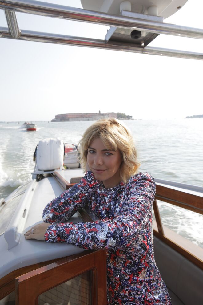 Raquel Strada no Festival Internacional de Cinema de Veneza