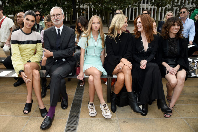 Kendall Jenner, Jean Cassegrain, Lila Moss, Kate Moss, Julianne Moore e Linda Cardellini