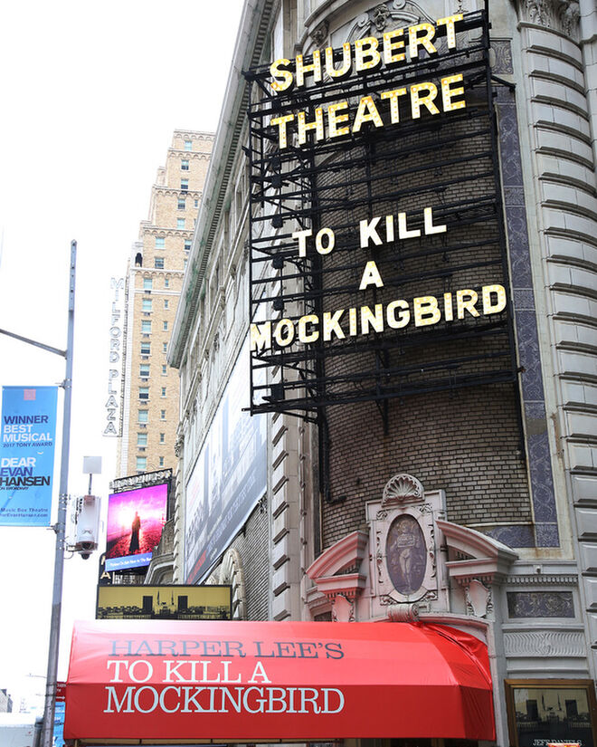 O teatro Shubert está a passar a peça da Broadway 'To Kill a Mockingbird'