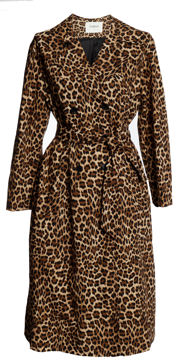 Trench-coat, €467, ba&sh