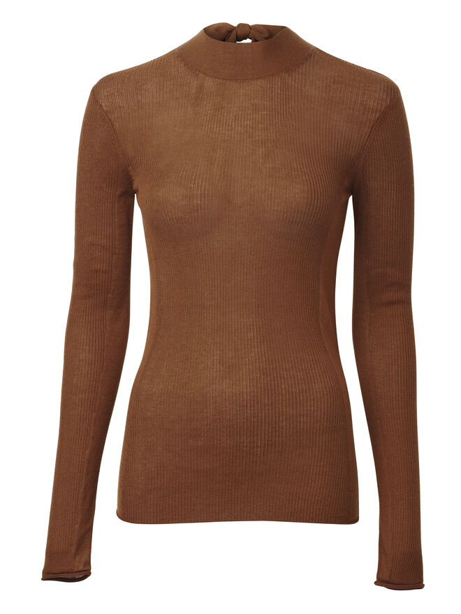 Camisola (frente), €49,99, H&M Conscious Exclusive