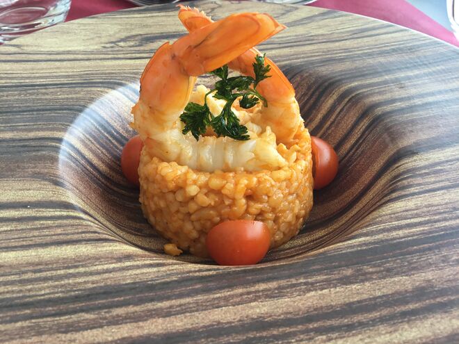 Provar comida nacional com vista para o rio: Faz Figura