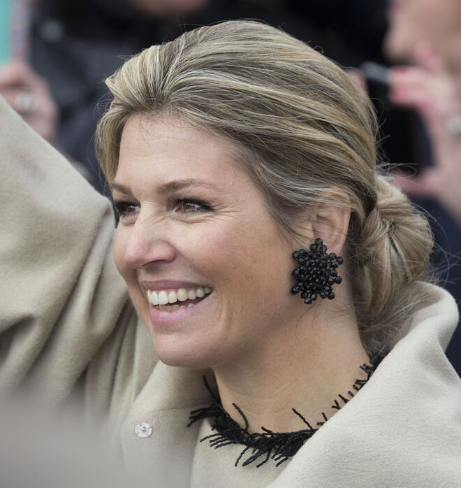 A rainha Máxima no lançamento da Semana do Dinheiro na escola Primária OBS em março de 2015 em Capelle aan den Ijssel.