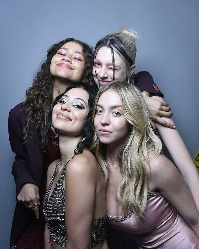 Zendaya, Hunter Schafer, Alexa Demie e Sydney Sweeney em 'Euphoria'