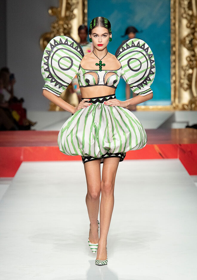 Moschino primavera-verão 2020