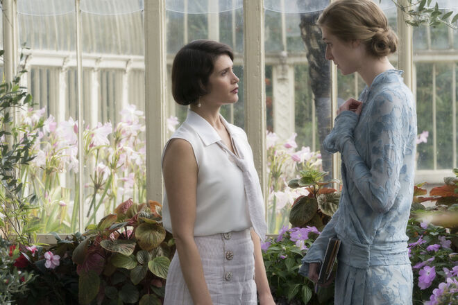 Vita & Virginia: Gemma Arterton (Vita Sackville-West) e Elizabeth Debicki (Virginia Woolf).
