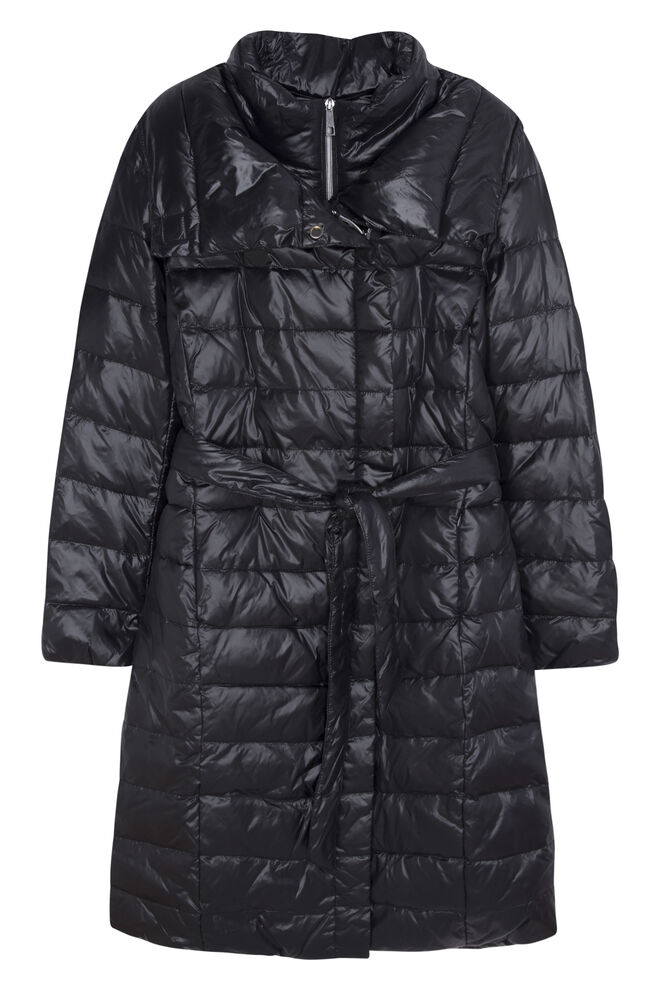 Sobretudo plumas cinto, €109,99, Springfield