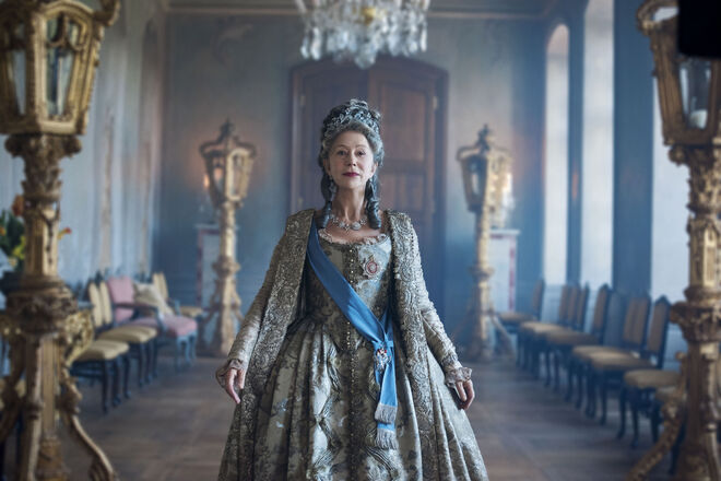 Helen Mirren é Catarina II da Rússia