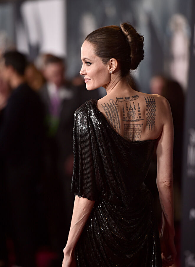 Angelina Jolie em Atelier Versace