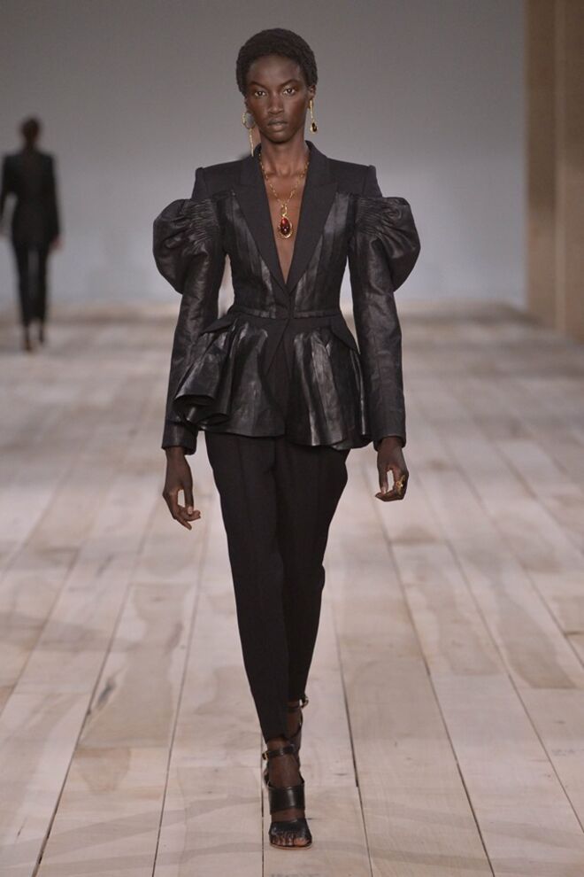 Alexander McQueen primavera-verão 2020