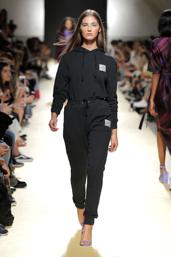 awaytomars-modalisboa-collective-primavera-verao-2020