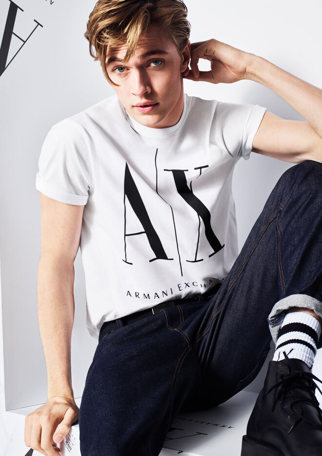 Campanha da coleção Armani Exchange outono-inverno 2019