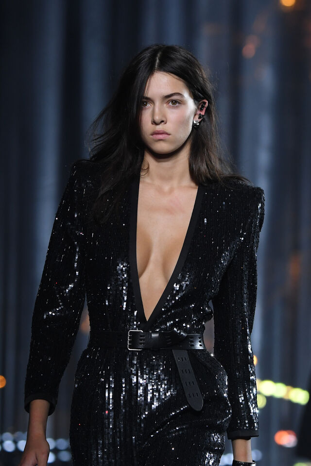 Desfile Yves Saint Laurent primavera-verão 2020