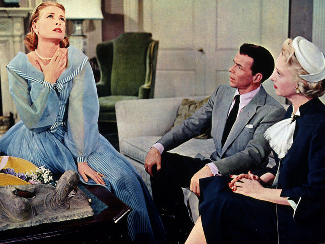 Grace Kelly com Frank Sinatra e Celeste Holm numa cena o filme Alta Sociedade (1956).