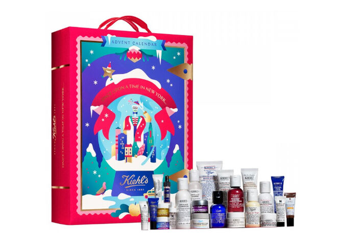 Calendário do Advento, Edição Limitada Natal 2019, €79, Kiehl's | Inclui: Amino Acid Conditioner (65 ml), Amino Acid Shampoo (65 ml),  Avocado Eye (14 ml), Calendula Foaming Wash (30 ml), Clearly Corrective Dark Spot Solution (4 ml), Midnight Recovery Deluxe (4 ml), Super Multi-Corrective Cream (7 ml), Ultimate Strength Hand Salve (75 ml), Ultra Facial Cleanser (30 ml), Ultra Facial Cream (7 ml), Ultra Facial Toner (40 ml), Calendula Water Cream Deluxe (7 ml), Cica Cream Deluxe (5 ml),  Facial Fuel Moisture (15 ml), Hydro-Plumping Re-Texturizing Serum Concentrate (5 ml), Lip Balm #1 (3 ml), Midnight Recovery Cleansing Oil (40 ml), Midnight Recovery Eye (3 ml), PSLRC (5 ml), Ultra Facial Oil Free Gel Cream (7 ml), Crème De Corps Cream (30 ml), Iris Essence (40 ml), Rare Earth Deep Pore Cleansing Mask (14 ml), Mr. Bones Holiday Pin