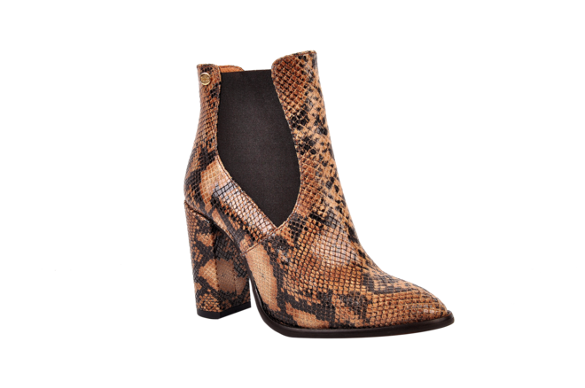 Botas, Ruika (preço sob consulta) 