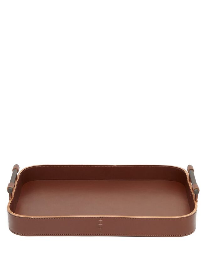 Bandeja, €666, Giobagnara, em matchesfashion.com 