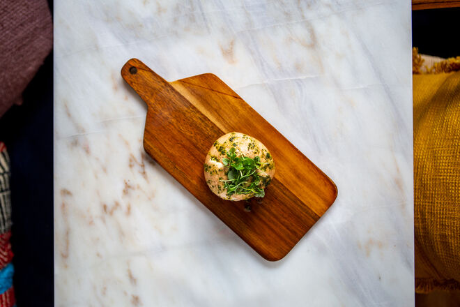 A mozzarela affumicata é uma das entradas