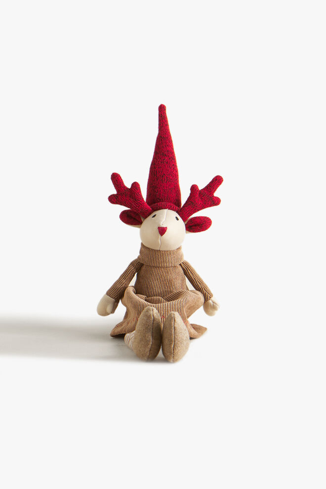 Enfeite de Natal em forma de rena com vestido, €9,99, Zara Home
