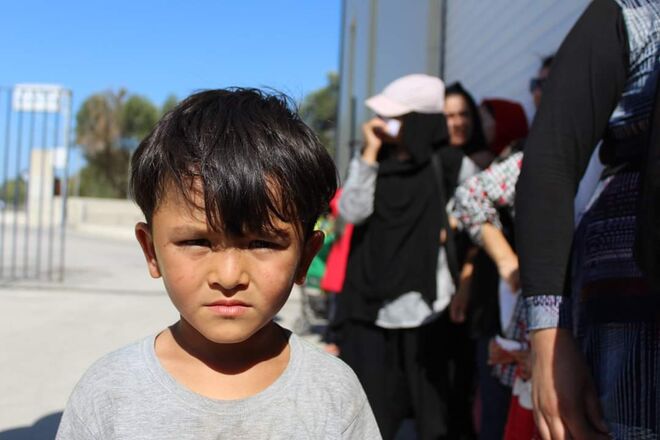 Vidas Esquecidas, uma exposição de fotografia que retrata a experiência de Dulce Machado Moria em Lesbos.