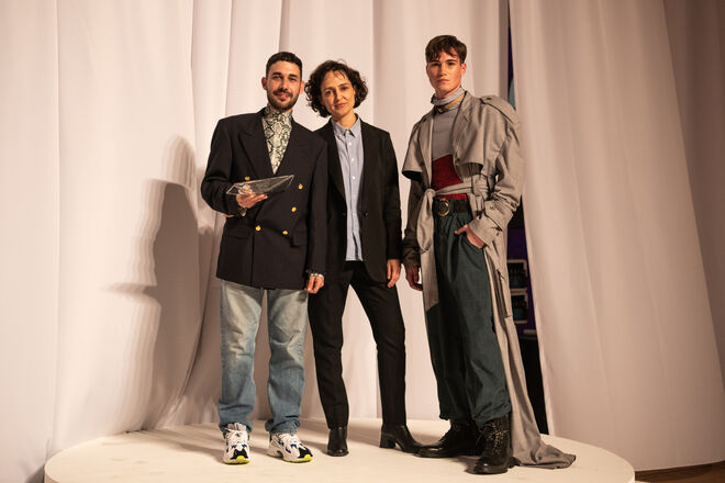 Andres Zurru do IED Madrid (Espanha), vencedor na categoria design de moda 