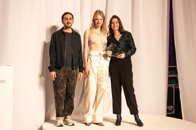 Aurore Marquis da HEAD Genéve (Suíça), vencedor na categoria design de moda 