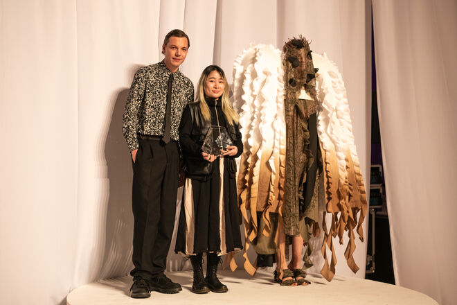 Dan Ren do London College of Fashion (Reino Unido), vencedor na categoria design de moda 