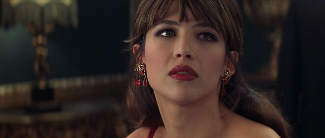 #65 Sophie Marceau como Elektra King em ‘007 - O Mundo Não Chega’ (1999)