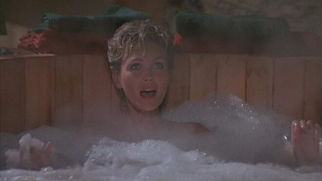 #53 Fiona Fullerton como Pola Ivanova em ‘007 - Alvo em Movimento’ (1985)