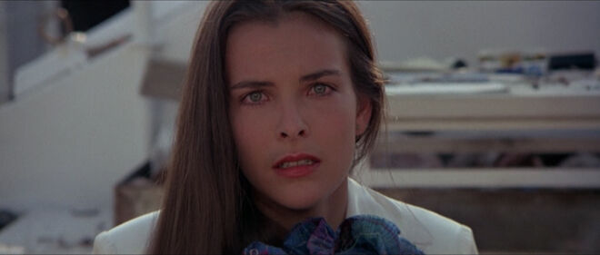 #44 Carole Bouquet como Melina Havelock em ‘007 - Missão Ultra-Secreta’ (1981)