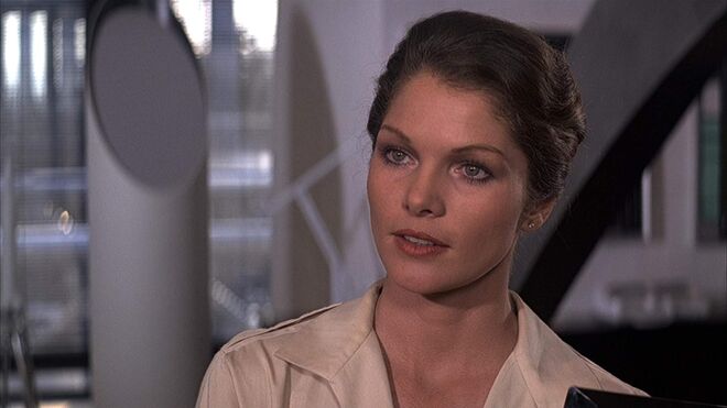 #40 Lois Chiles como Holly Goodhead em ‘007 - Aventura no Espaço’ (1979)