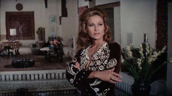 #39 Olga Bisera como Felicca em ‘007 - Agente Irresistível’ (1977)