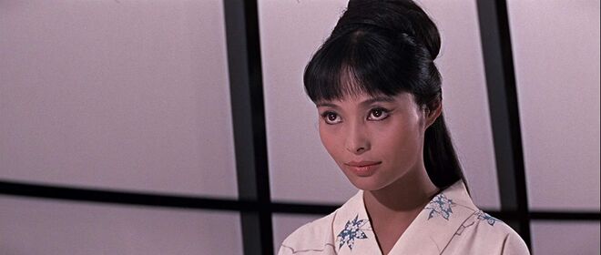 #18 Akiko Wakabayashi como Aki em ‘007 - Só Se Vive Duas Vezes’ (1967)
