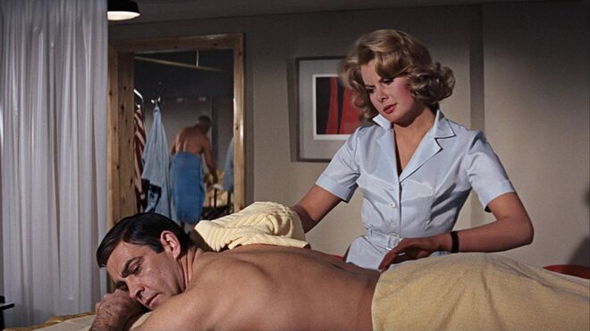 #15 Molly Peters como Patricia Fearing em ‘007 - Operação Relâmpago’ (1965)