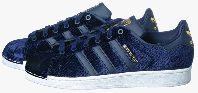 Ténis, agora €74,95, adidas, no Vila do Conde Porto Fashion Outlet