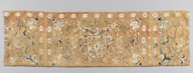 Peça da exposição Luxo Asiático ‒ Porcelana, Laca e Seda ‒ Do Consumo à Apropriação.