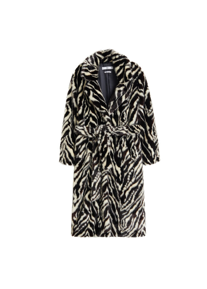 Sobretudo de pêlo com cinto, €149,99, Mango