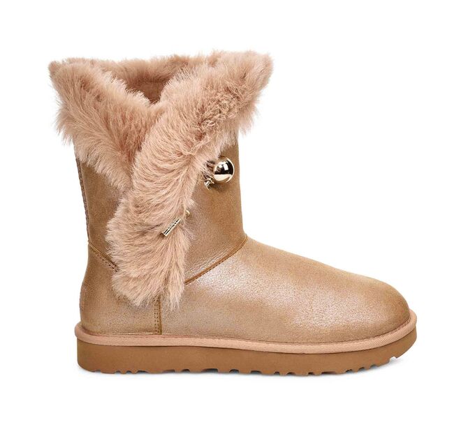 Botas, €229, UGG