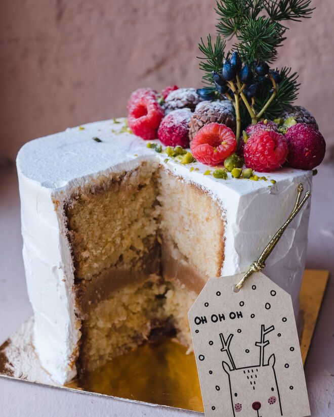 Minibolo de baunilha e caramelo salgado, €25, Brigadeirando