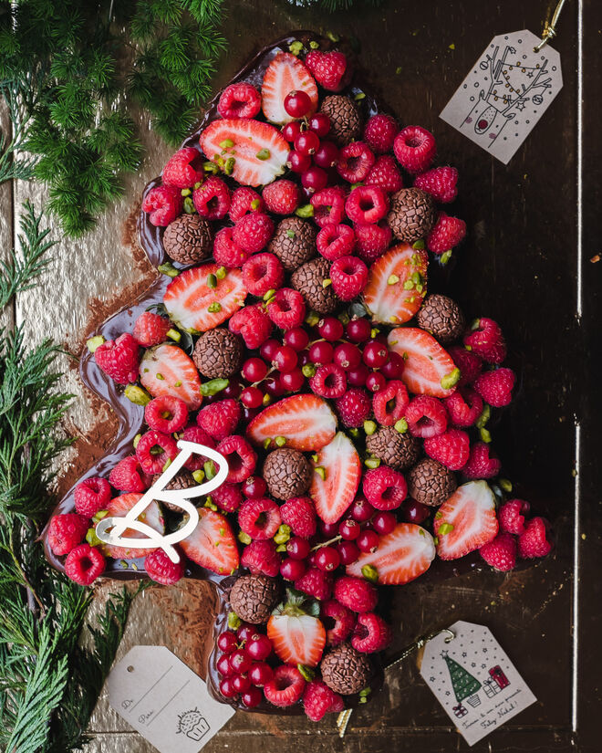 Bolo grande árvore de Natal, €115, Brigadeirando